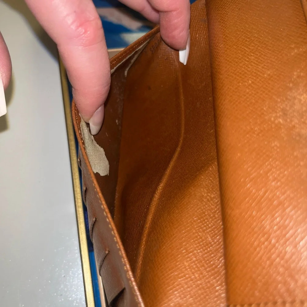 🍀 Louis Vuitton monogram larger size wallet - good condition! Authentic. - Picture 14 of 16